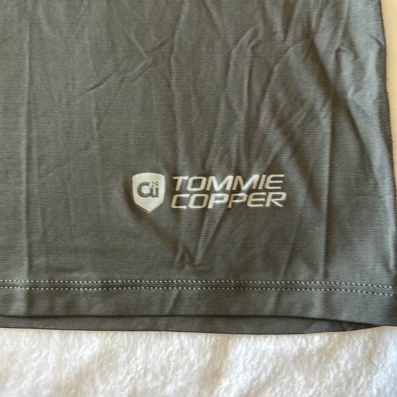 Tommie Copper Small compression top - Picture 3 of 4